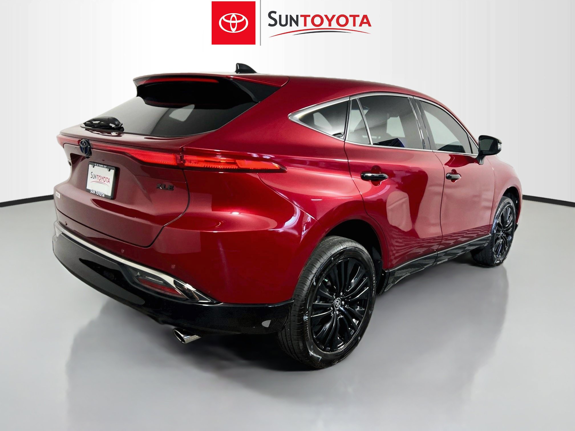 Used 2024 Toyota Venza Nightshade AWD/4WD image 4