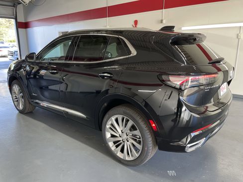 New 2026 Buick Envision Avenir image 6