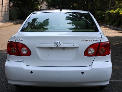 Used 2006 Toyota Corolla CE FWD image 10