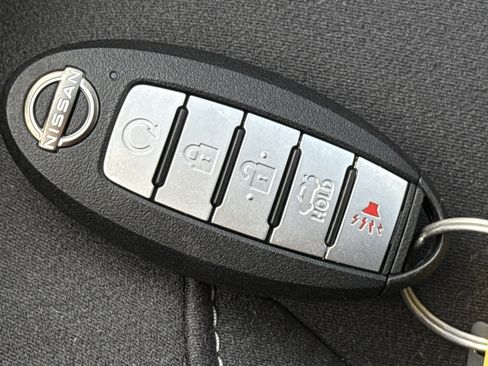 Used 2023 Nissan Altima 2.5 SV w/ SV Premium Package image 30