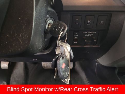 Used 2017 Toyota Tundra SR5 w/ TRD Off Road Package image 17