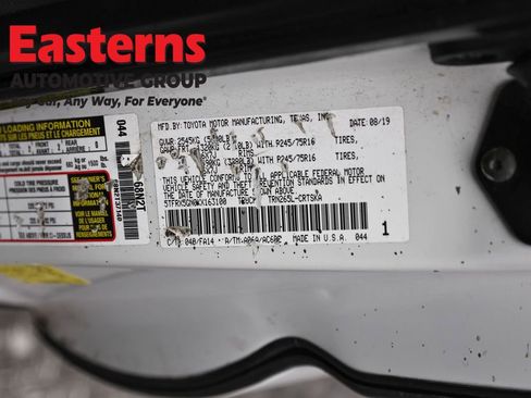 Used 2019 Toyota Tacoma SR image 32