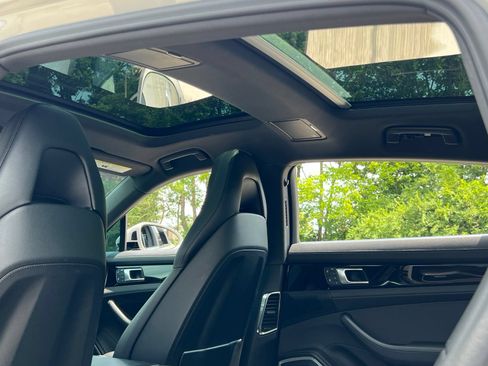 Certified 2023 Porsche Panamera 4S Executive AWD/4WD image 24
