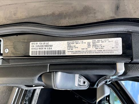 Used 2022 Jeep Grand Cherokee Limited RWD image 35