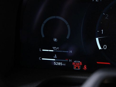 Used 2025 Lexus GX 550 image 11