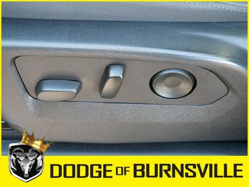 Used 2022 Chevrolet Silverado 1500 LT image 20