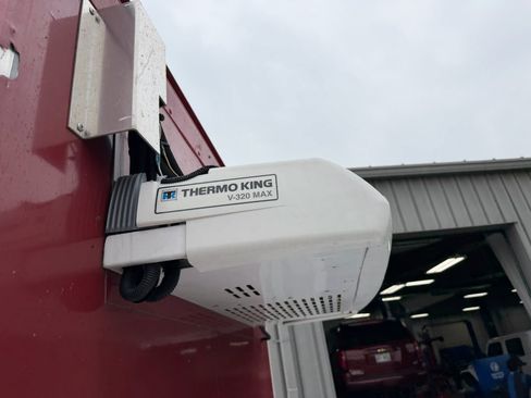 Used 2023 Ford E-350 and Econoline 350 Super Duty w/ Power Windows & Locks Group RWD image 4