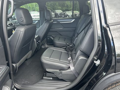 New 2026 GMC Acadia Elevation w/ Super Cruise Package FWD image 28