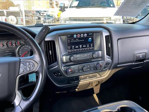 Used 2018 Chevrolet Silverado 1500 LT w/ All Star Edition image 5