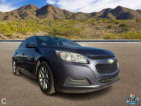 Used 2015 Chevrolet Malibu LT w/ Power Convenience Package image 4