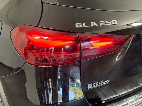 Used 2025 Mercedes-Benz GLA 250 image 36