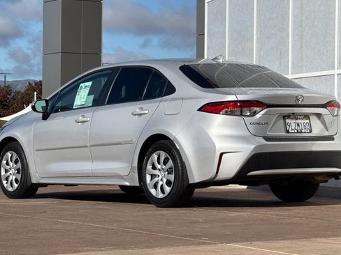 Used 2021 Toyota Corolla LE w/ Carpet Mat Package (TMS) image 6