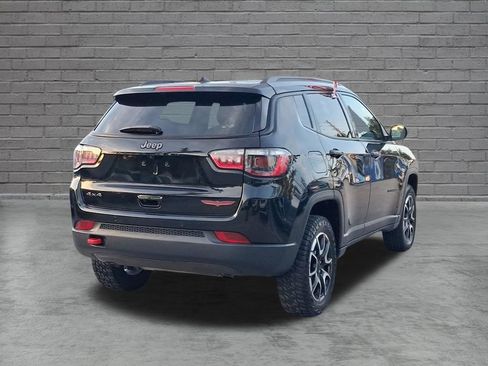 Used 2024 Jeep Compass Trailhawk AWD/4WD image 9