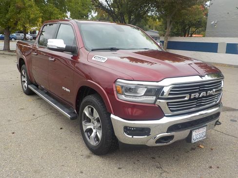 Used 2019 RAM 1500 Laramie image 7