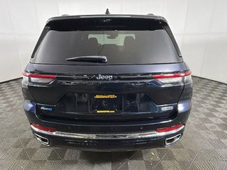 Used 2023 Jeep Grand Cherokee Overland w/ Luxury Tech Group IV AWD/4WD video 4