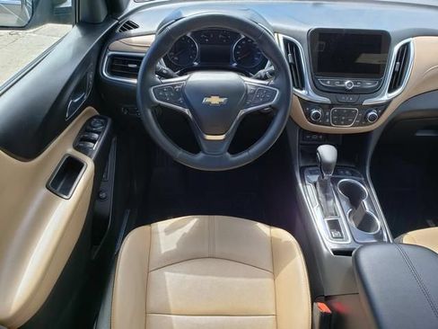 Used 2024 Chevrolet Equinox Premier AWD/4WD image 16
