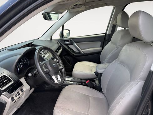 Used 2018 Subaru Forester 2.5i Limited AWD/4WD image 9