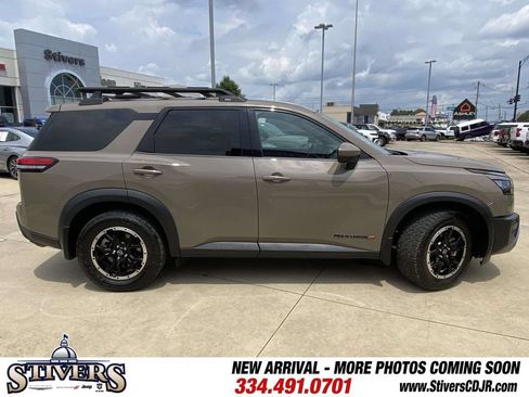 Used 2024 Nissan Pathfinder Rock Creek AWD/4WD image 43