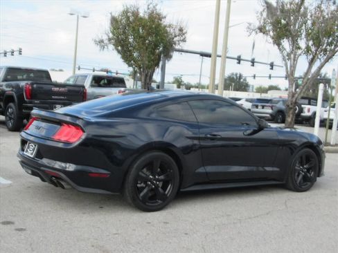 Used 2021 Ford Mustang GT Premium w/ Equipment Group 401A image 6