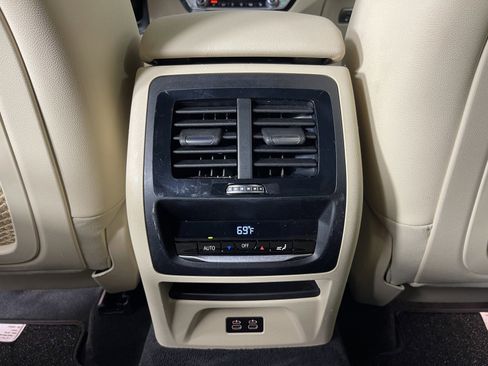 Used 2021 BMW X3 xDrive30e image 36