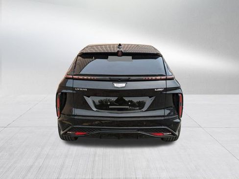 New 2026 Cadillac Lyriq V w/ LPO, Floor Liner Package AWD/4WD image 6