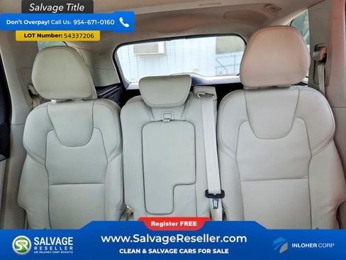 Used 2017 Volvo XC90 T5 Momentum w/ Vision Package FWD image 13