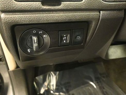 Used 2010 Ford Fusion SE FWD image 14