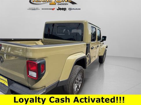 New 2025 Jeep Gladiator Sport image 8