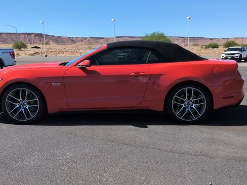 Used 2016 Ford Mustang GT Premium RWD image 6