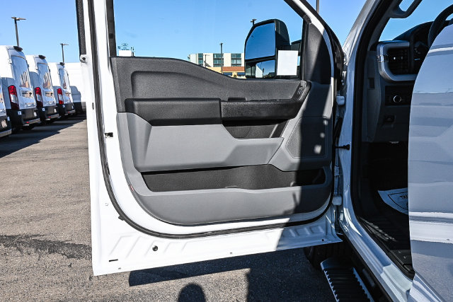 New 2025 Ford F250 XL w/ XL Driver Assist Package RWD image 23