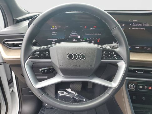 Used 2025 Audi Q5 Premium Plus w/ Premium Plus AWD/4WD image 29