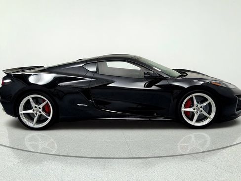 Used 2025 Chevrolet Corvette E-Ray w/ Chrome Exterior Badge Package AWD/4WD image 6