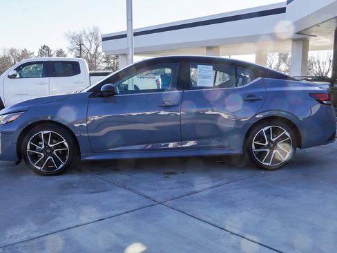Used 2024 Nissan Sentra SR w/ SR Premium Package image 5