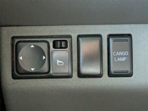 Used 2015 Nissan Frontier SV w/ SV Value Truck Package image 31