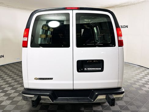 Used 2024 Chevrolet Express 2500 w/ Driver Convenience Package image 4