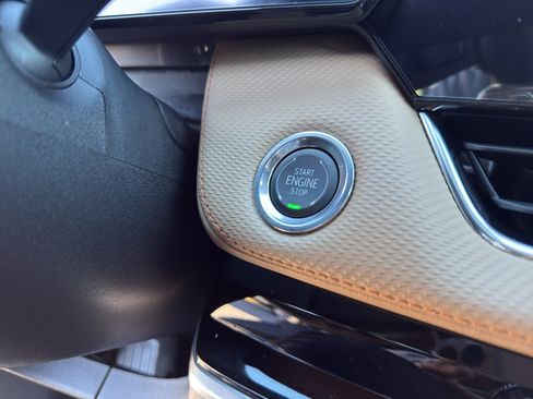 New 2026 Chevrolet Equinox ACTIV w/ Convenience Package III image 13