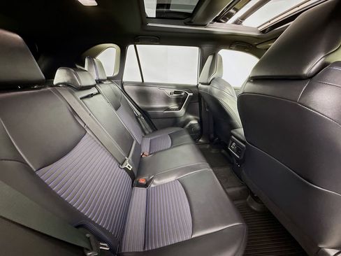 Certified 2025 Toyota RAV4 XSE w/ Advanced Technology Package image 31