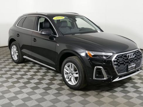 Used 2024 Audi Q5 2.0T Premium image 1