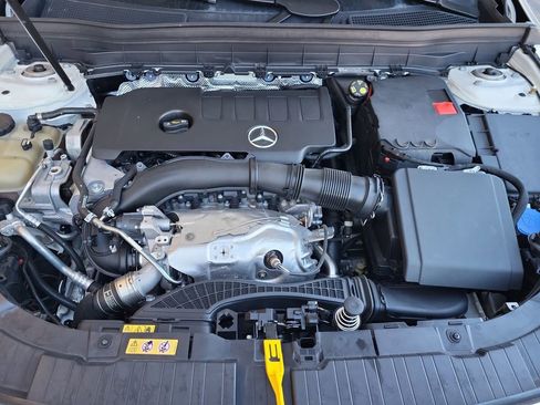 Certified 2022 Mercedes-Benz GLB 250 4MATIC image 28
