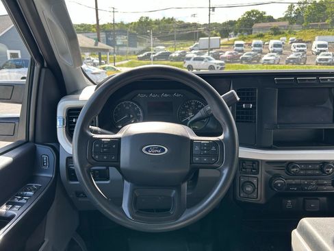 Used 2023 Ford F250 XL w/ XL Driver Assist Package AWD/4WD image 28