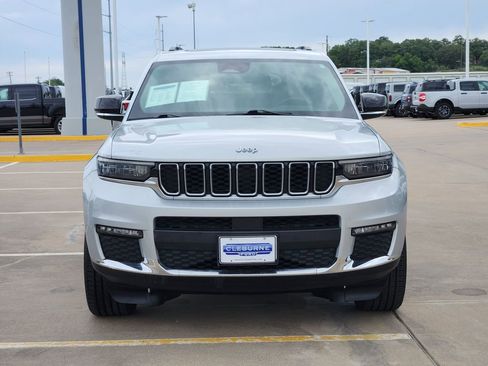 Used 2021 Jeep Grand Cherokee L Limited RWD image 2