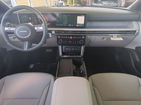 New 2026 Hyundai Tucson Limited AWD/4WD image 18