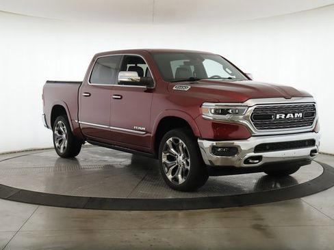 Used 2019 RAM 1500 Limited image 2