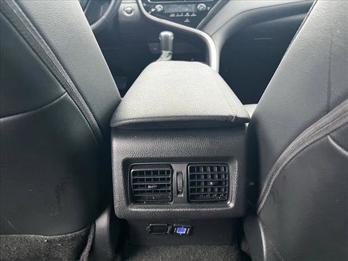 Used 2023 Toyota Camry XSE image 18