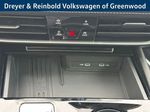 New 2026 Volkswagen Atlas SEL Premium R-Line image 18