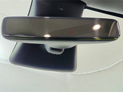 Used 2026 Tesla Model Y Long Range image 51