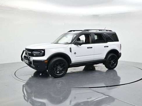 Used 2025 Ford Bronco Sport Outer Banks w/ Sasquatch Outer Banks Package AWD/4WD image 6