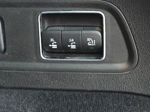 Used 2021 Mercedes-Benz GLS 580 4MATIC image 36