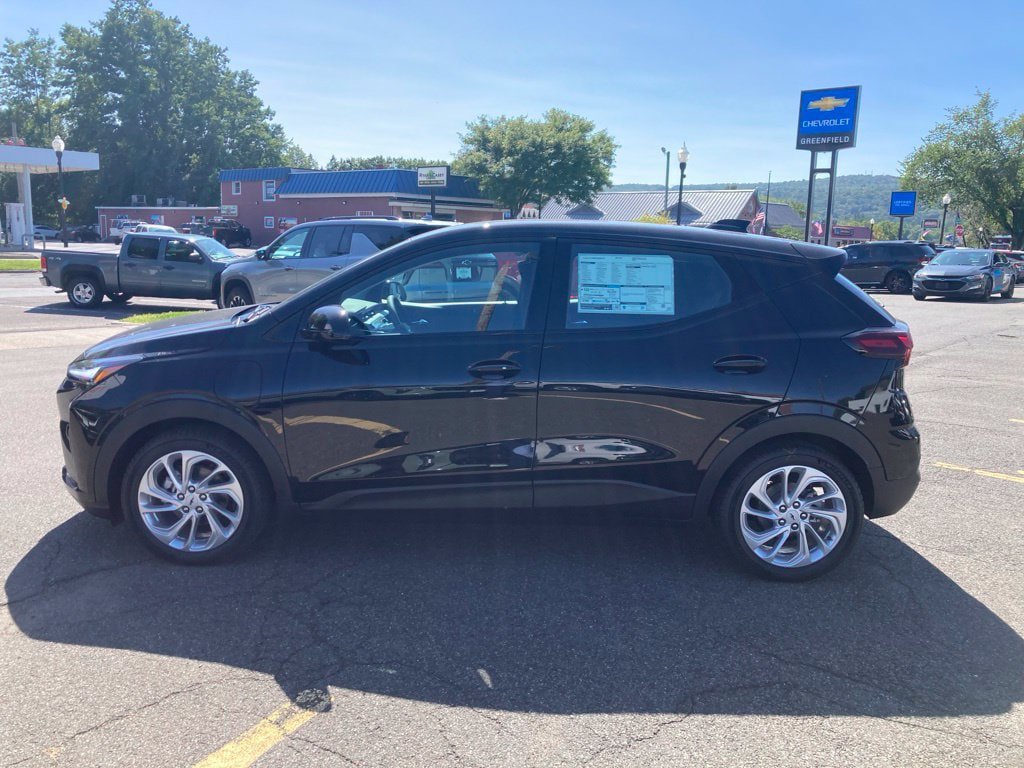 New 2027 Chevrolet Bolt LT w/ Comfort Package FWD image 27