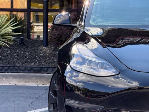 Used 2022 Tesla Model 3 Performance AWD/4WD image 5